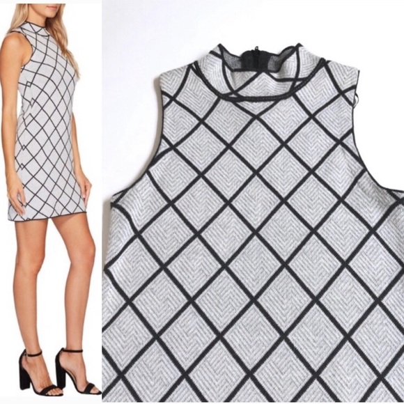 Romeo & Juliet Couture Dresses & Skirts - Romeo & Juliet Couture Sleeveless Sweater Dress